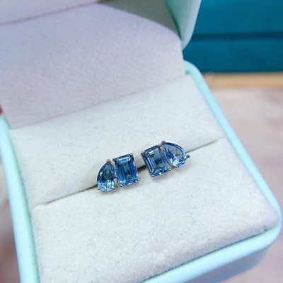 Natürliche himmelblaue oder London Blautopas Ohrstecker 925 Sterling Silber