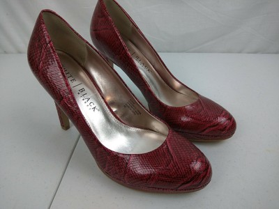 red snakeskin pumps