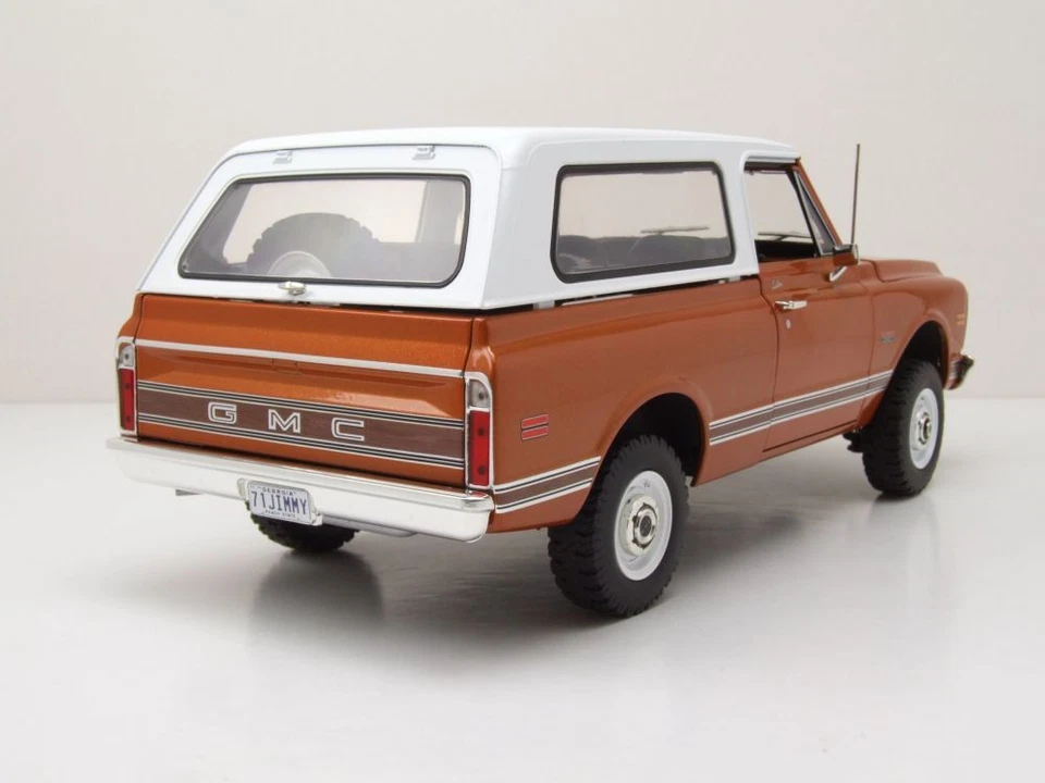GMC JIMMY 1971 Modello Auto 1:18 Acme - Immagine 2 di 4