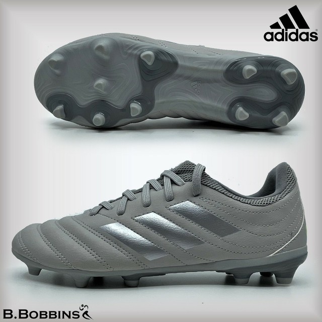 football boots size 2.5