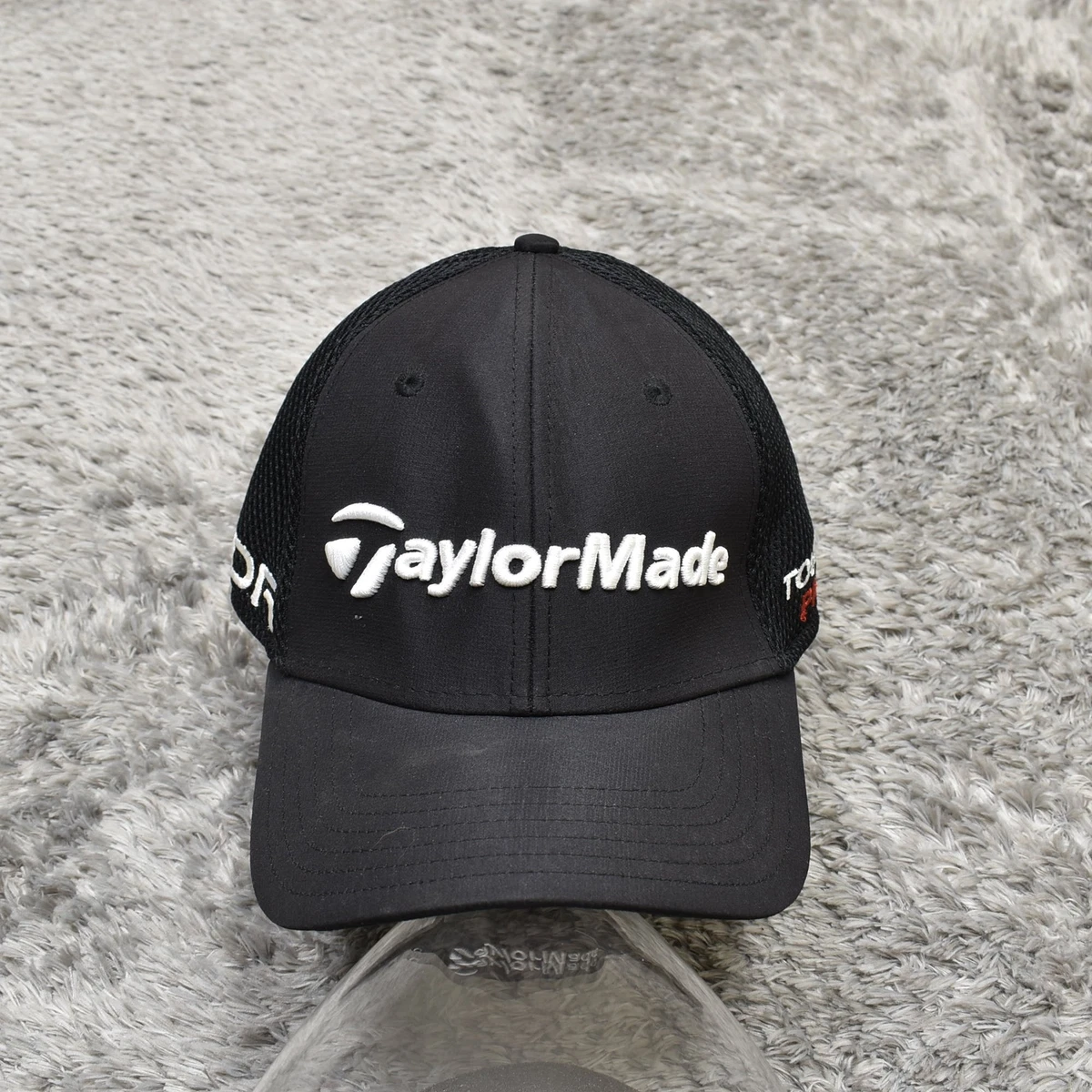 Black hotsell taylormade hat