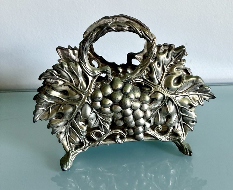VINTAGE Godinger Silver Art Co 1994 Grapevine Napkin Holder, Letter Holder