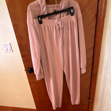 Women  s Pink 3-Piece Leisure Set Long Sleeve Crop Sweatshirt Tank Sweat Pants M