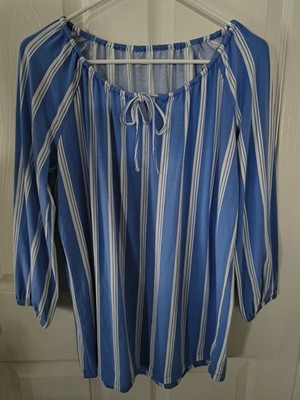 Lands End Women's Top Size M P2P 22 LENGTH 27 Blue/White Tasseled Neckline Soft!
