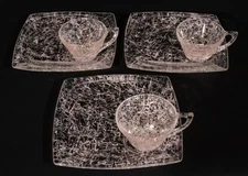 Hazel Atlas Gay Fad Studios Pink Spaghetti Drizzle Art Glass Snack Set, Set of 3