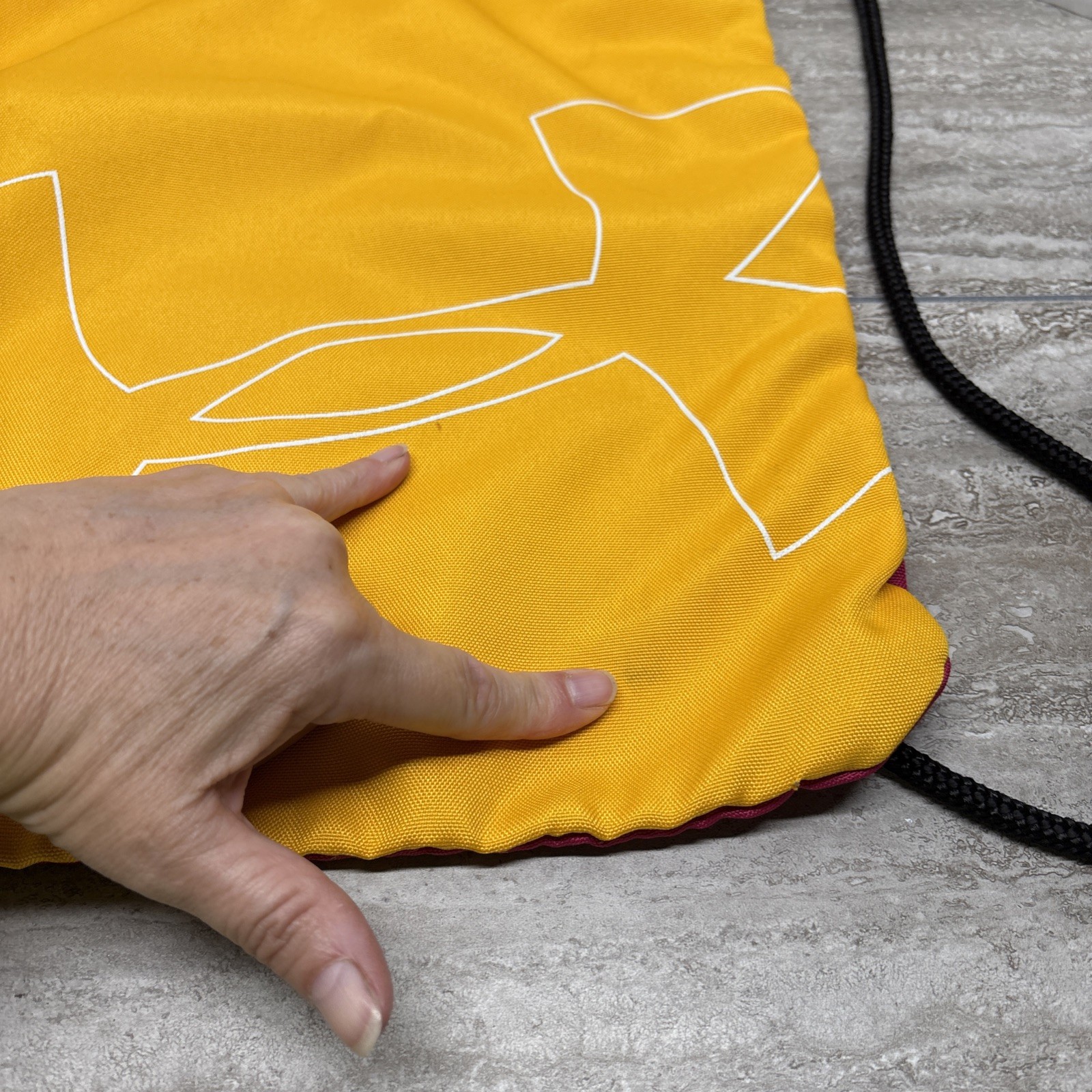 Under Armor Pull String Backpack Tote Light Weigh… - image 6