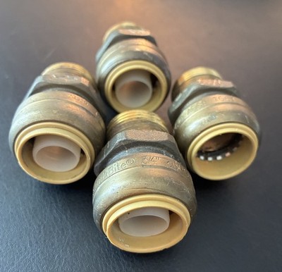 (4) SHARKBITE PUSH-TO-CONNECT 3/4'' NPT x 3/4'' / LOT OF (4) / NEW!!! 