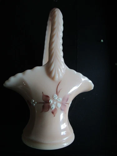 VINTAGE WEST MORELAND Vase taupe cream color foil tag