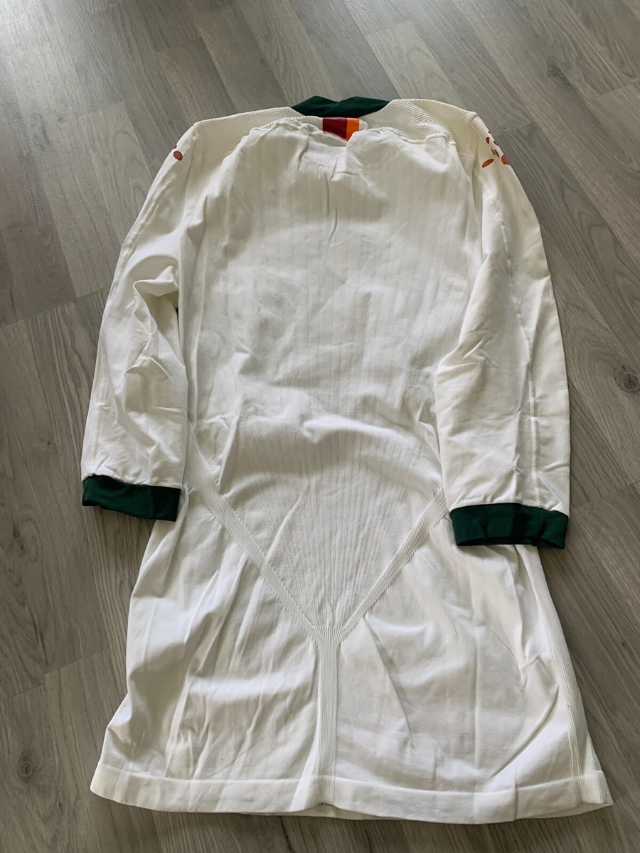 The LEGENDARY Champions League AS ROMA Jersey 2004-2005 WHITE (3/4