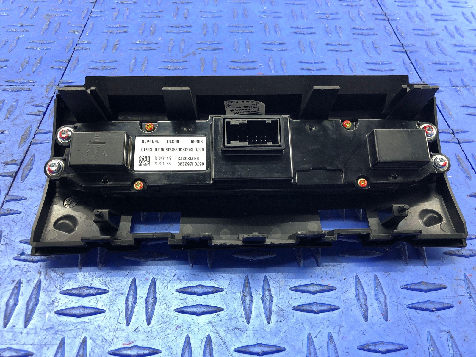 2017-2020 MASERATI GHIBLI TEMPERATURE CLIMATE CONTROL SWITCH PANEL 670126323 OEM