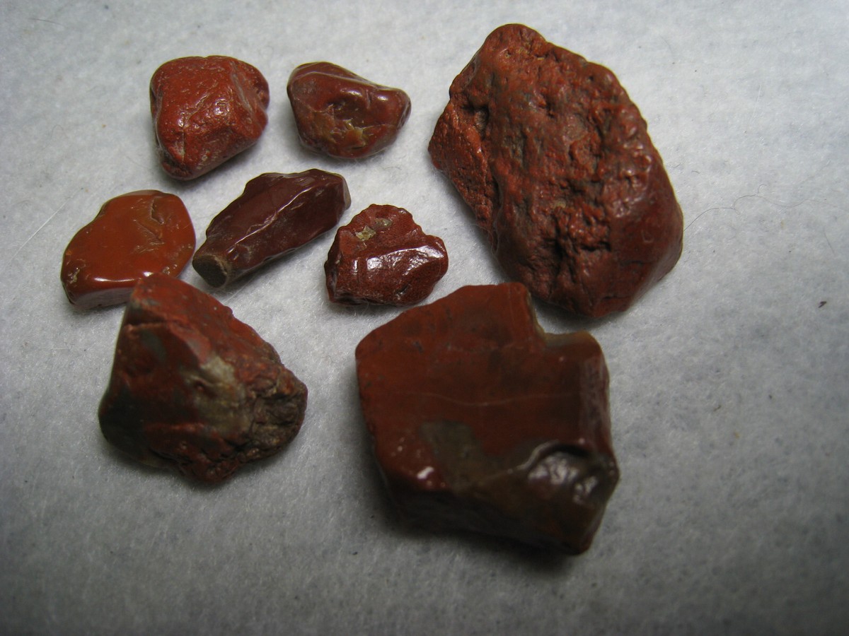 Primo Red Chalcedony Quartz Agate Jasper Stone Lot - E Primo Red Chalcedony Quartz Agate Jasper Stone Lot - E