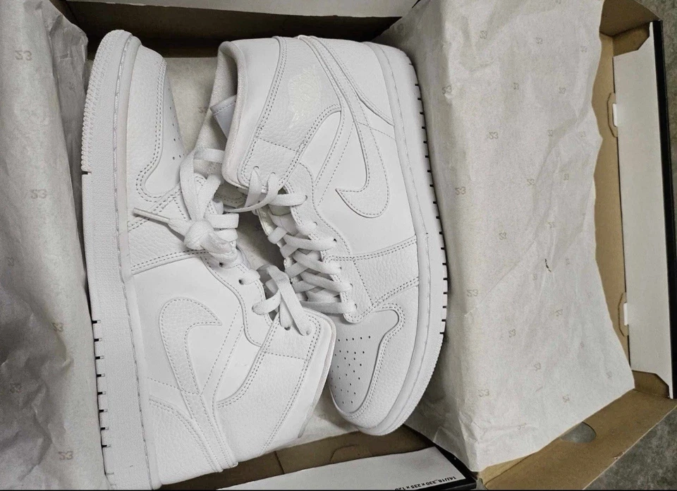 Jordan 1 Mid Triple White 2020 Size 10.5 - Image 4 of 4