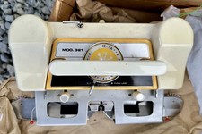 Studio SK-321 Knitting Machine 