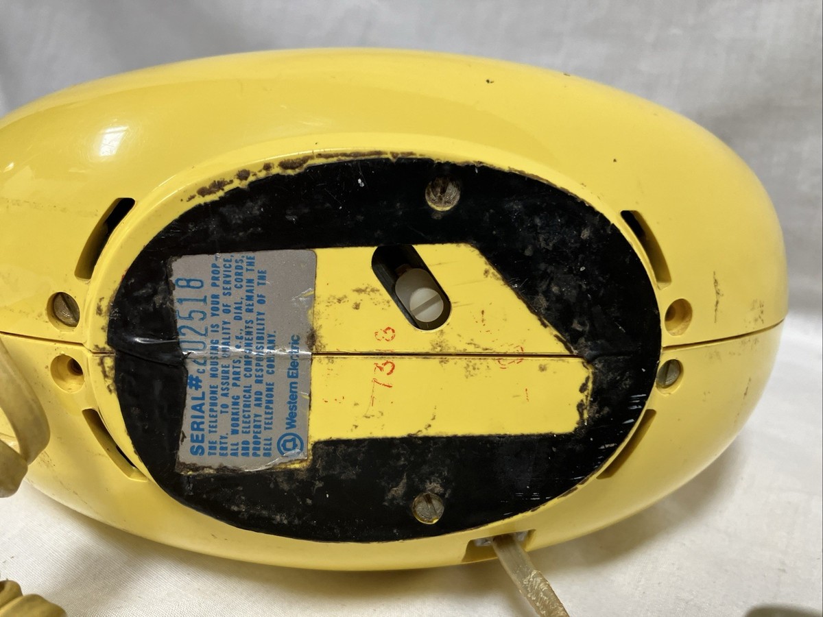 Vintage Western Electric Yellow Sculptura Donut Push Button