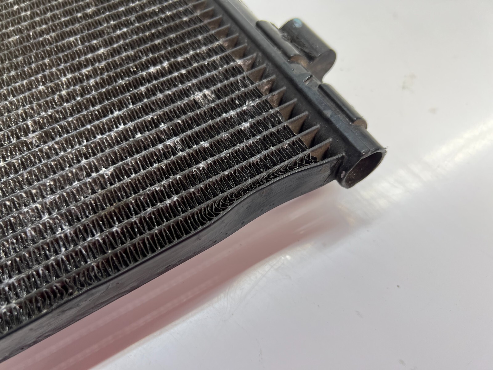 MCLAREN 650 650S PASSENGER RIGHT RH AC CONDENSER RADIATOR COOLER OEM 11A7098CP