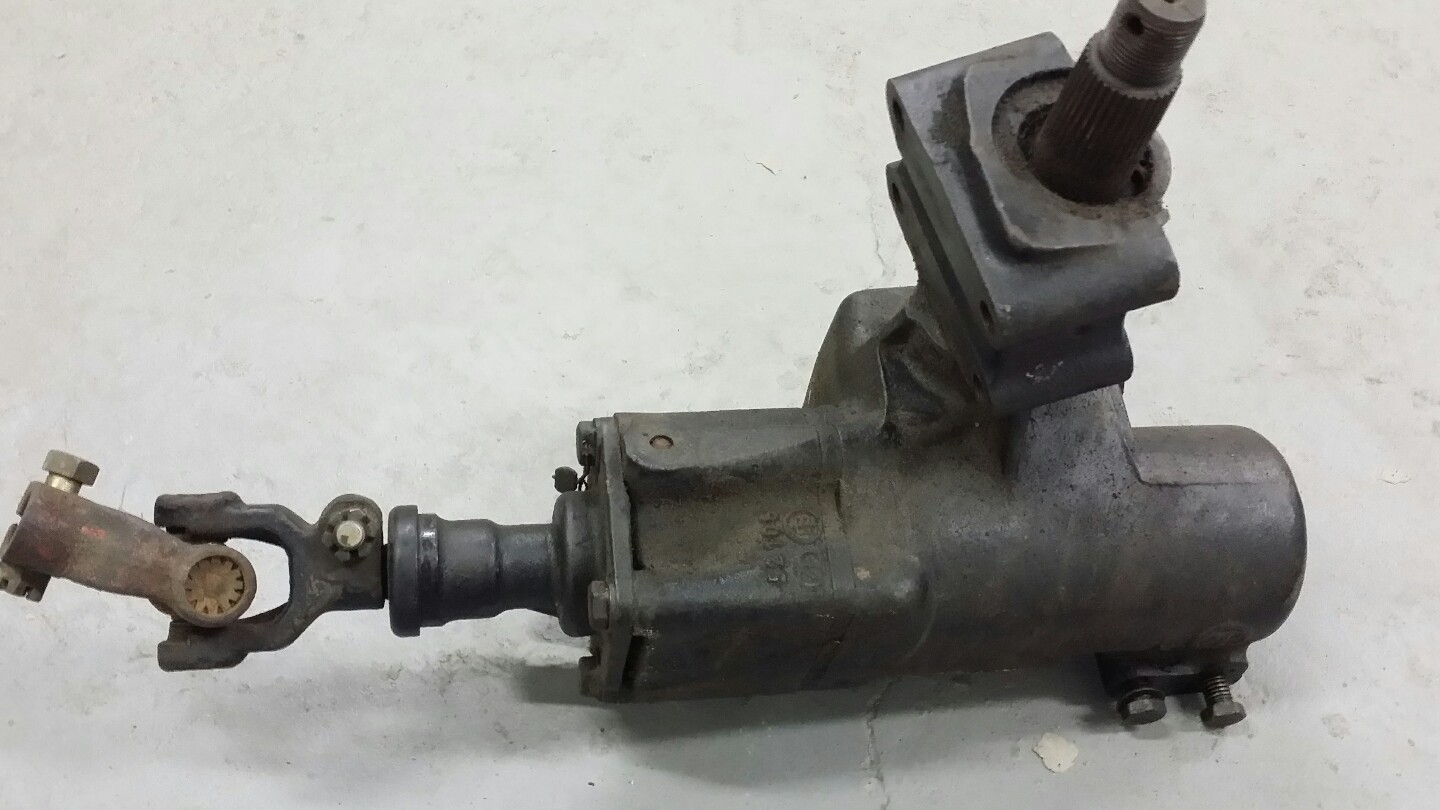 1967 MASERATI GHIBLI ZF POWER STEERING GEARBOX