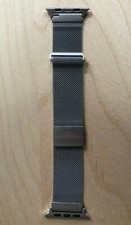 Platinum - Magnetic Stainless Steel Mesh Band for Apple Watch 42mm / 44mm Silver