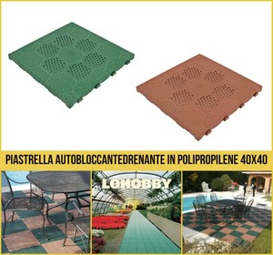 Pavimento plastica giardino piscina drenante pedana doccia ... Pavimento plastica giardino