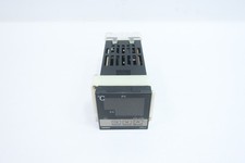 Omron E5CJ-R2 Temperature Controller 100-240v-ac
