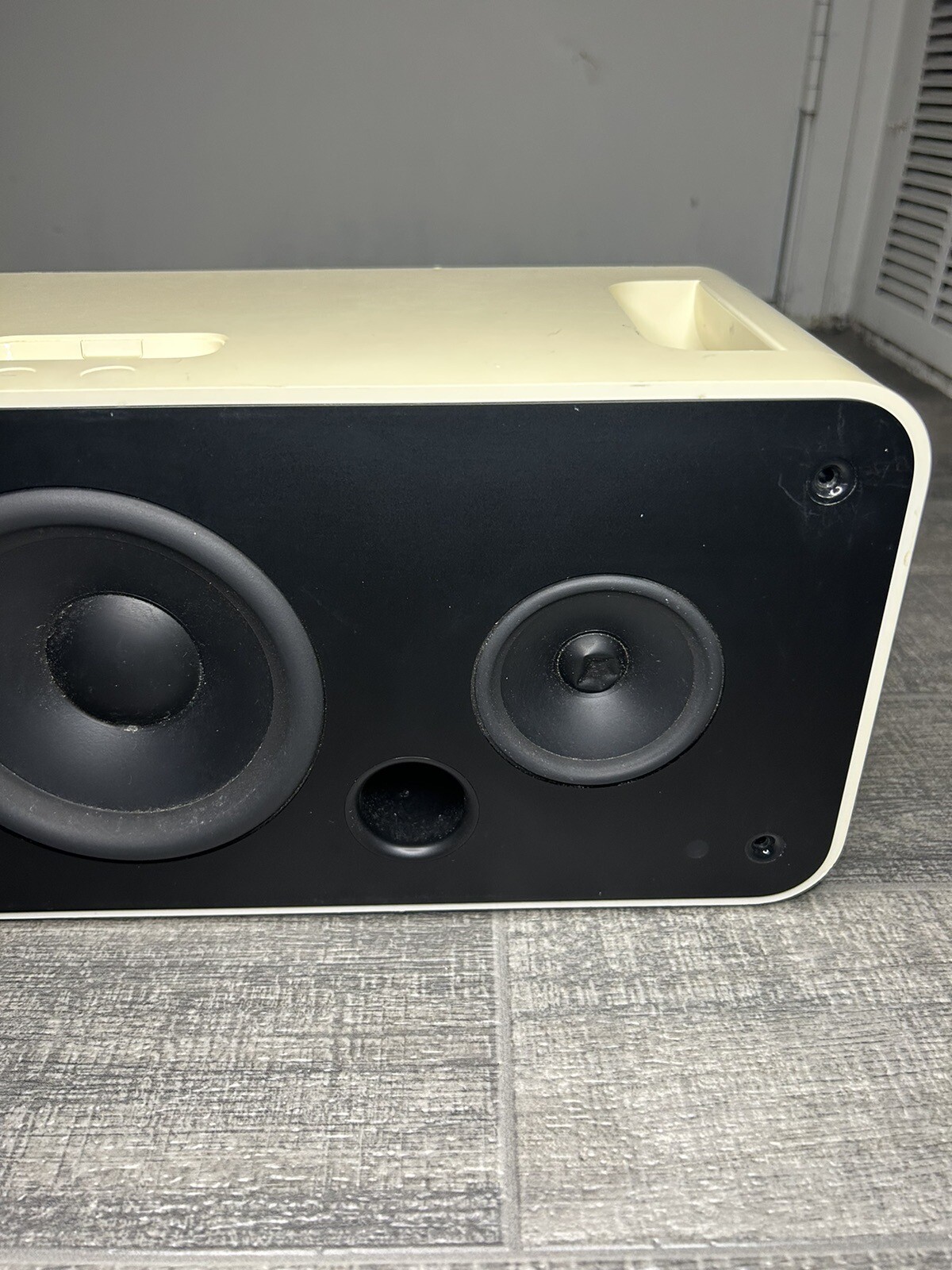 Apple iPod HiFi A1121 Dock Speaker with Power Cord White Fully