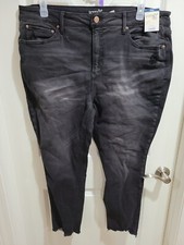 Terra  Sky Womens Size 18W Black High-Rise VintageCrop Jeans with Frayed Hem b1