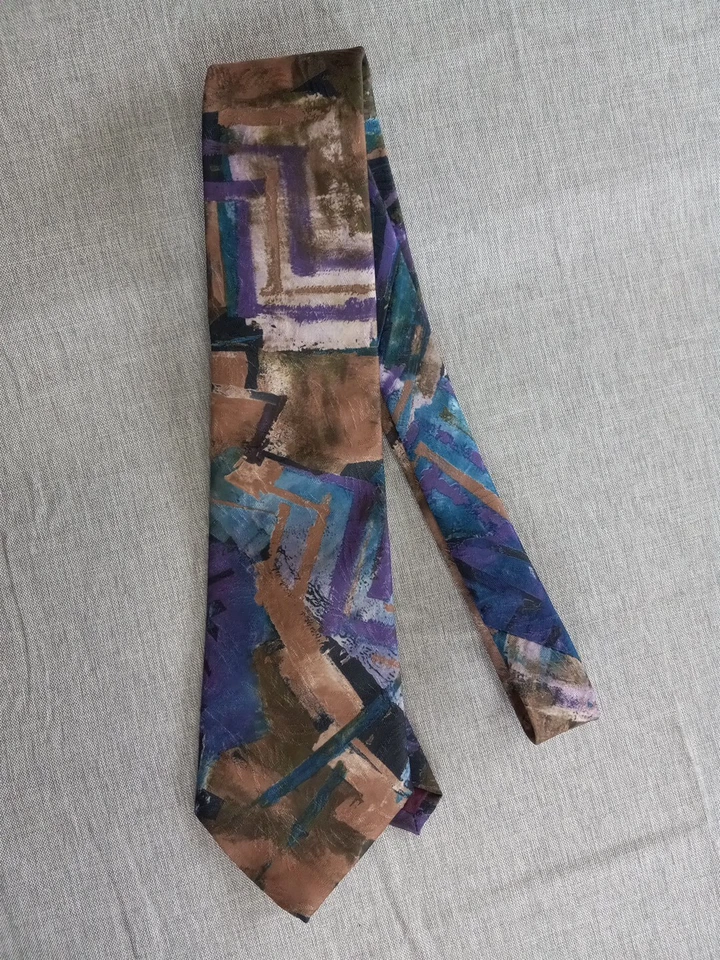 Corbata de cuello Bugle Boy de seda pura talla única con patrón abstracto Foto 4 de 4