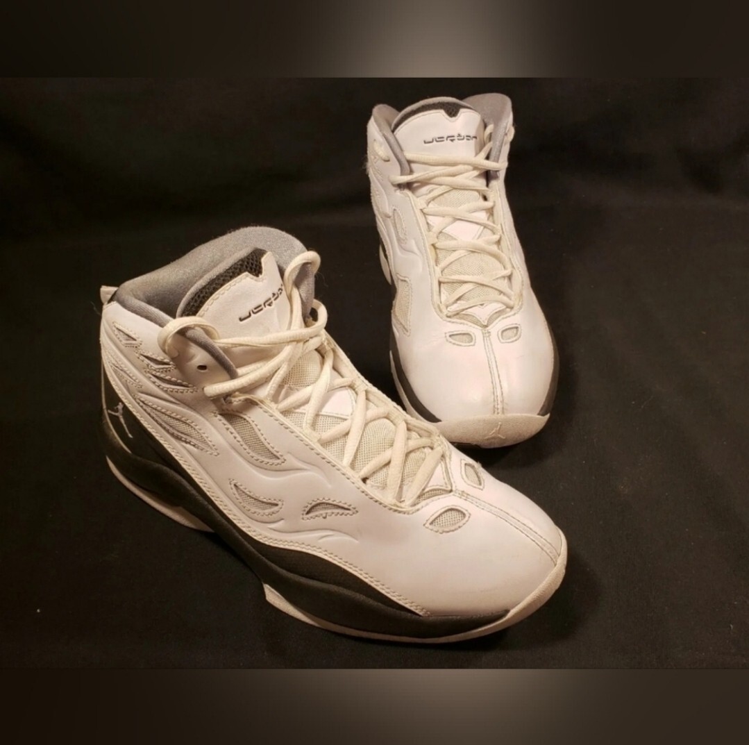 2009 Nike Air Jordan Schoolin display picture 1