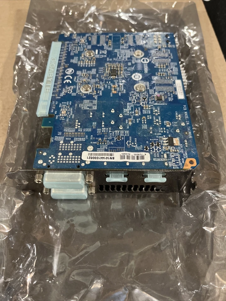 Gigabyte GTX 750 GDDR5-2GB 2xDVI-I/DVI-D/2xHDMI OC Graphics Card GV-N750OC-2GI - Image 4 of 4