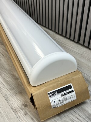 Kenall MLHA8-48-R-MW-PP-45L35K-DCC-277 Millenium Stretch LED Light, 120/277V