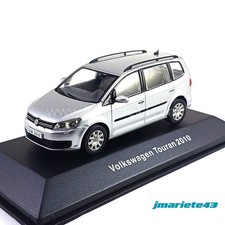 Volkswagen Touran 2010 1:43