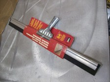 H4 W.J. Dennis 24" Squeegee