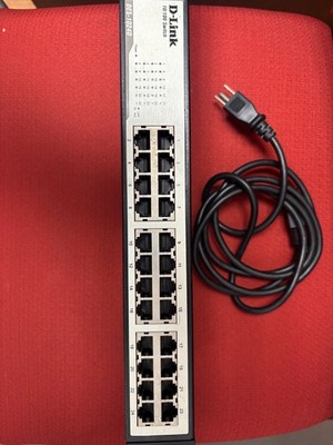 D-Link DES-1024D 24-Port 10/100 Switch H/W D1 P/N BES1024DA....D1 With Power Cor