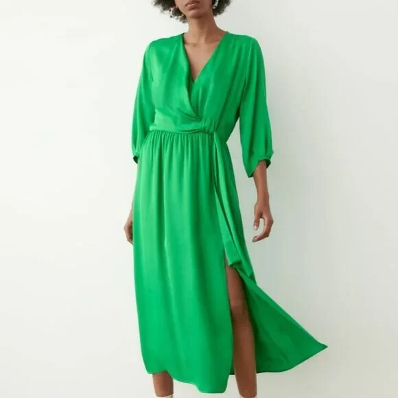 Zara Green Satin V Neck Dress Large New with tags - St Patrick's Day Kelly Green Zara Green Satin V Neck Dress Large New with tags - St Patrick's Day Kelly Green