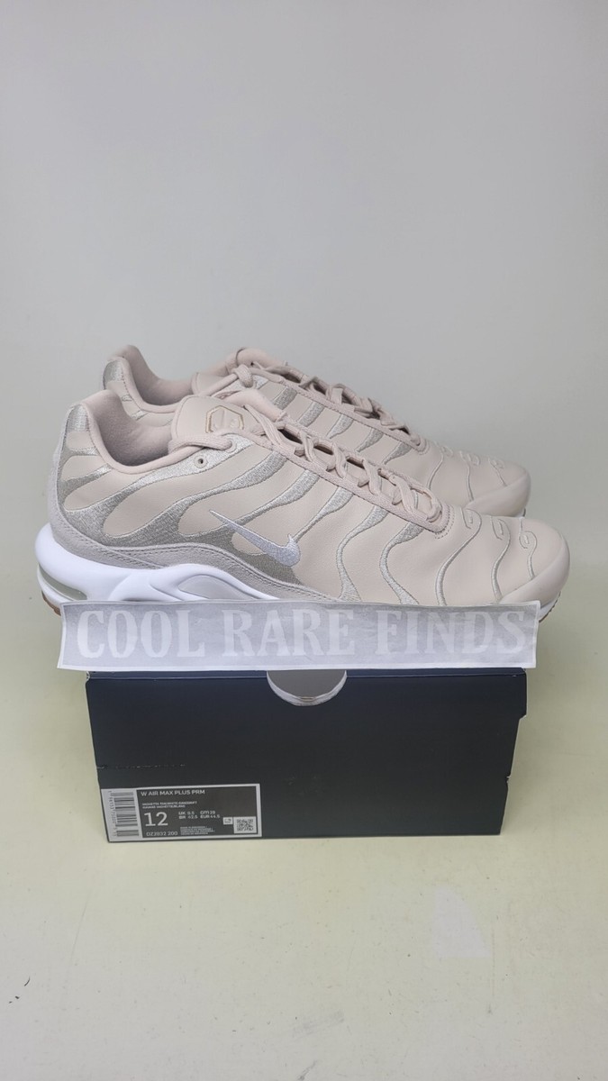 nude air max plus