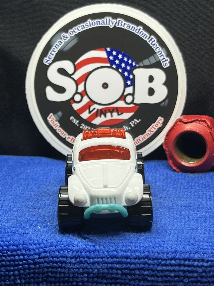 Volkswagen Beetle Chief HQ 4x4 blanco diecast años 60 caja de cerillas 1:64 casi nuevo estado Foto 2 de 4