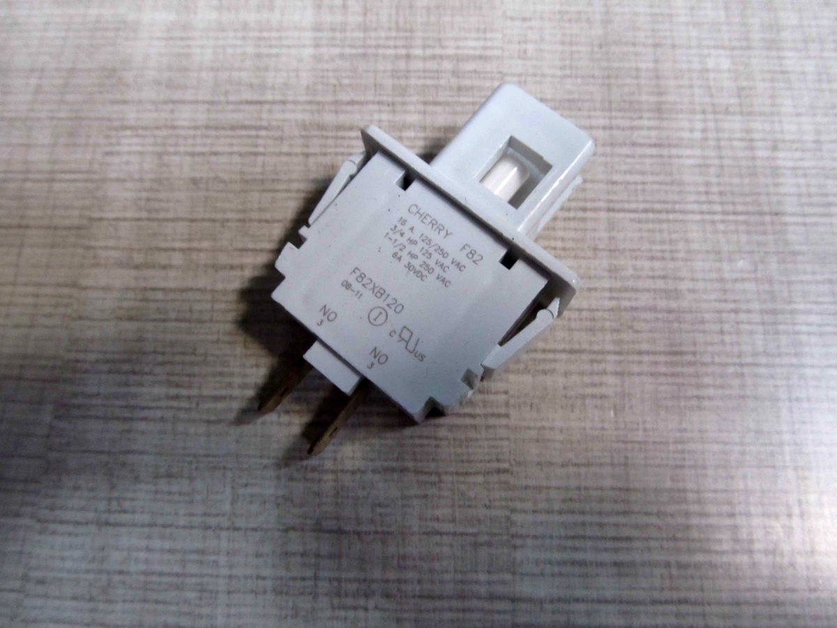 1pcs Used F82XB120 CHERRY button switch Threshold switch F82 | eBay