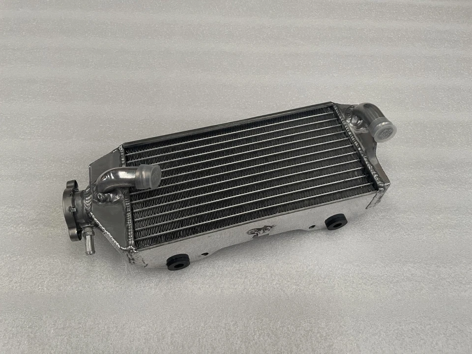 🔥Radiador de aluminio derecho Kawasaki KX250 / KX250X / KX250F 2025 Foto 2 de 2
