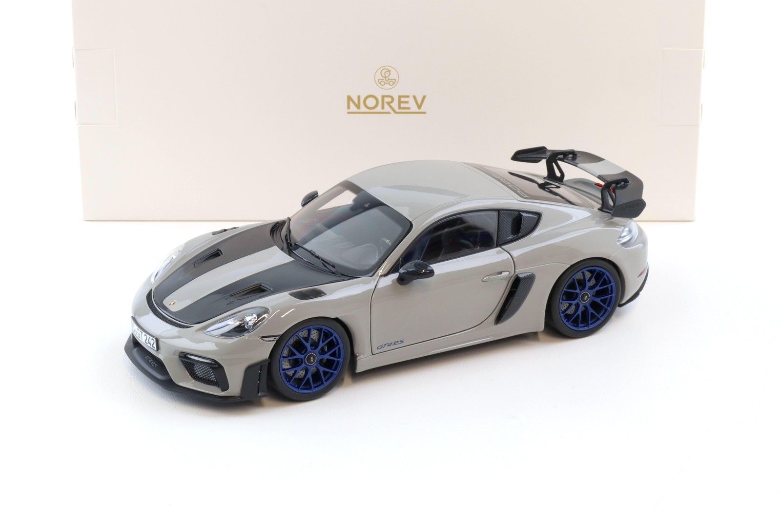 1:18 NOREV Porsche Cayman GT4 Rs Weissach Package 2023 Chalk Grey