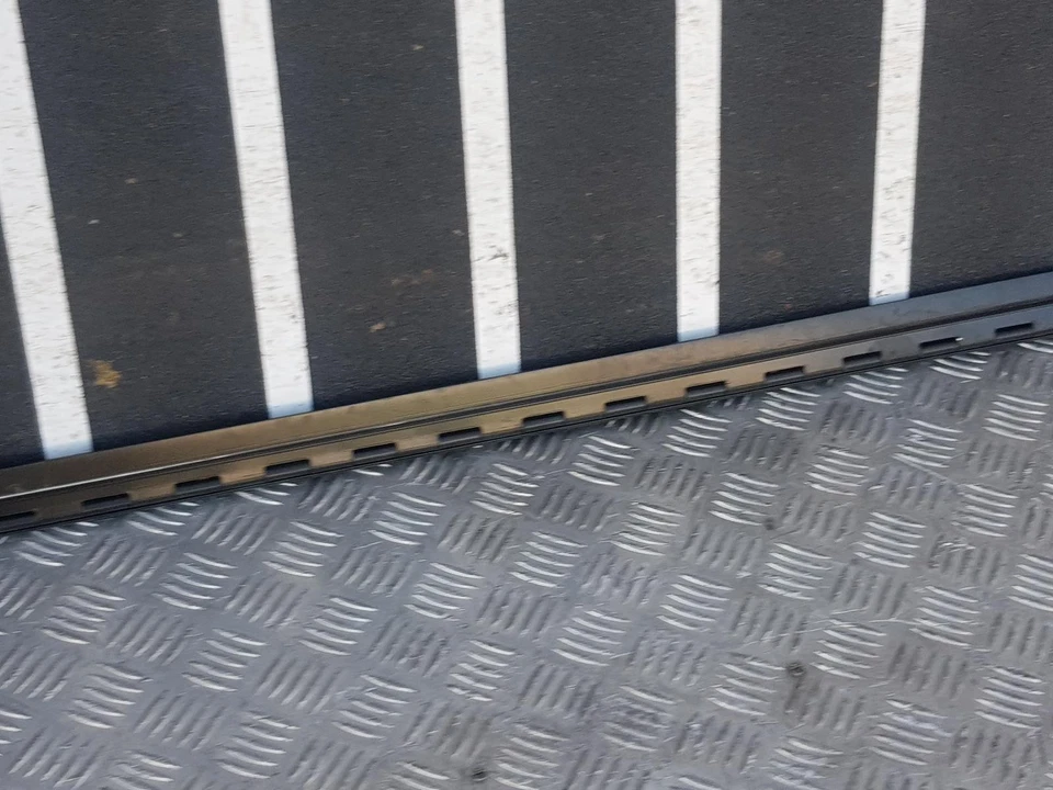 Rampa de carga trasera Ford Tourneo personalizada diésel MK1 2017 Foto 4 de 4