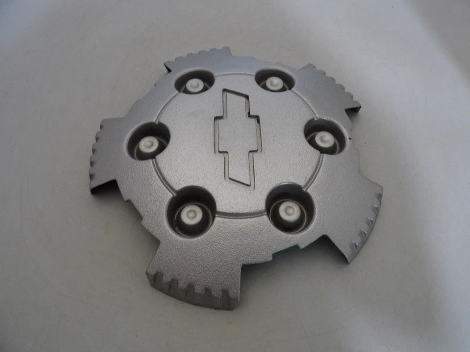 Chevrolet Colorado 2004 2005 2006 2007 2008 plateado OEM tapa central 9593994 Foto 4 de 4