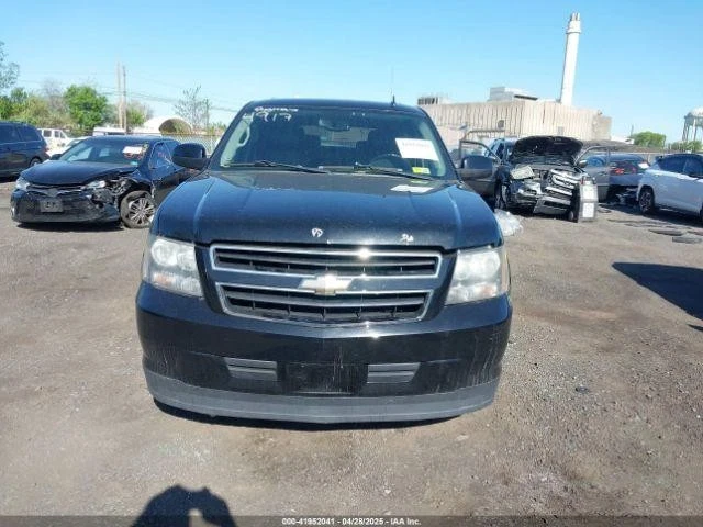 Conjunto de luz trasera izquierda usado se adapta a: Chevrolet Tahoe 2011 con opción híbrida opcional M99 Foto 2 de 4
