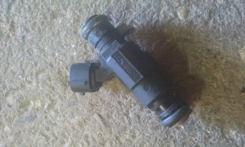 Hyundai Accent II LC 1.3 Einspritzdüse Düse 3531022600