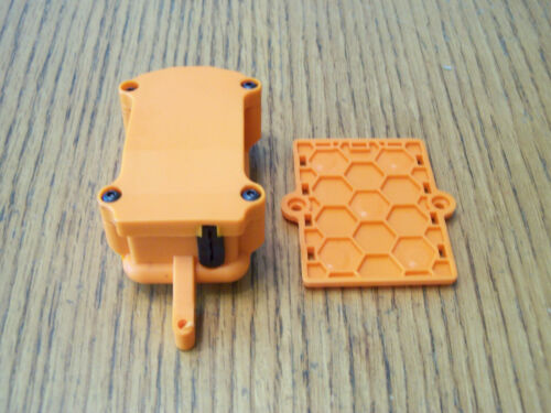 Axial 1/10 RBX10 RYFT Radio Box & ESC Mount Receiver Box Waterproof Orange Rx - Picture 3 of 3