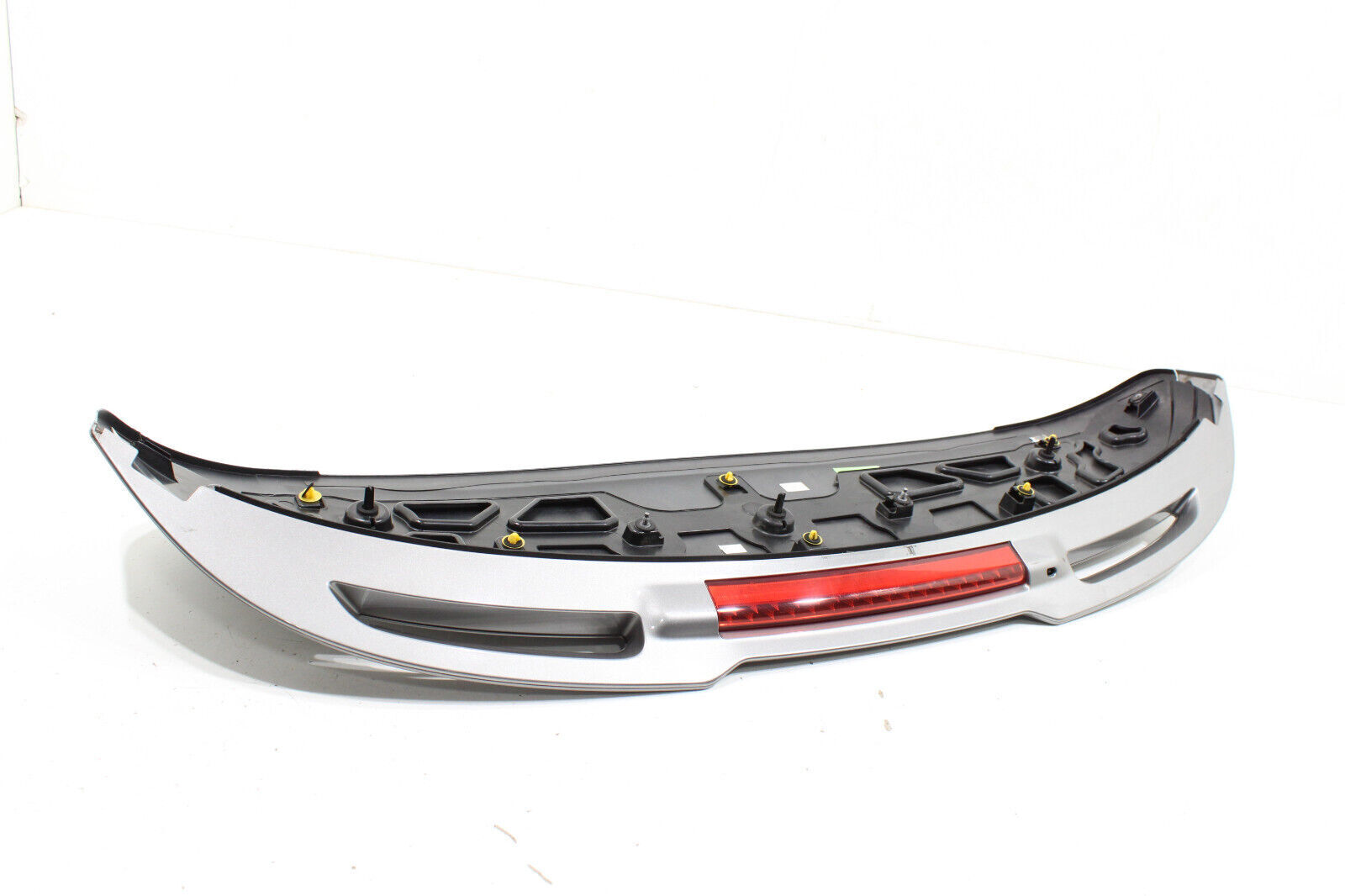 2017 - 2020 MASERATI LEVANTE LIFTGATE BACK DOOR ROOF SPOILER & LIGHT LAMP OEM