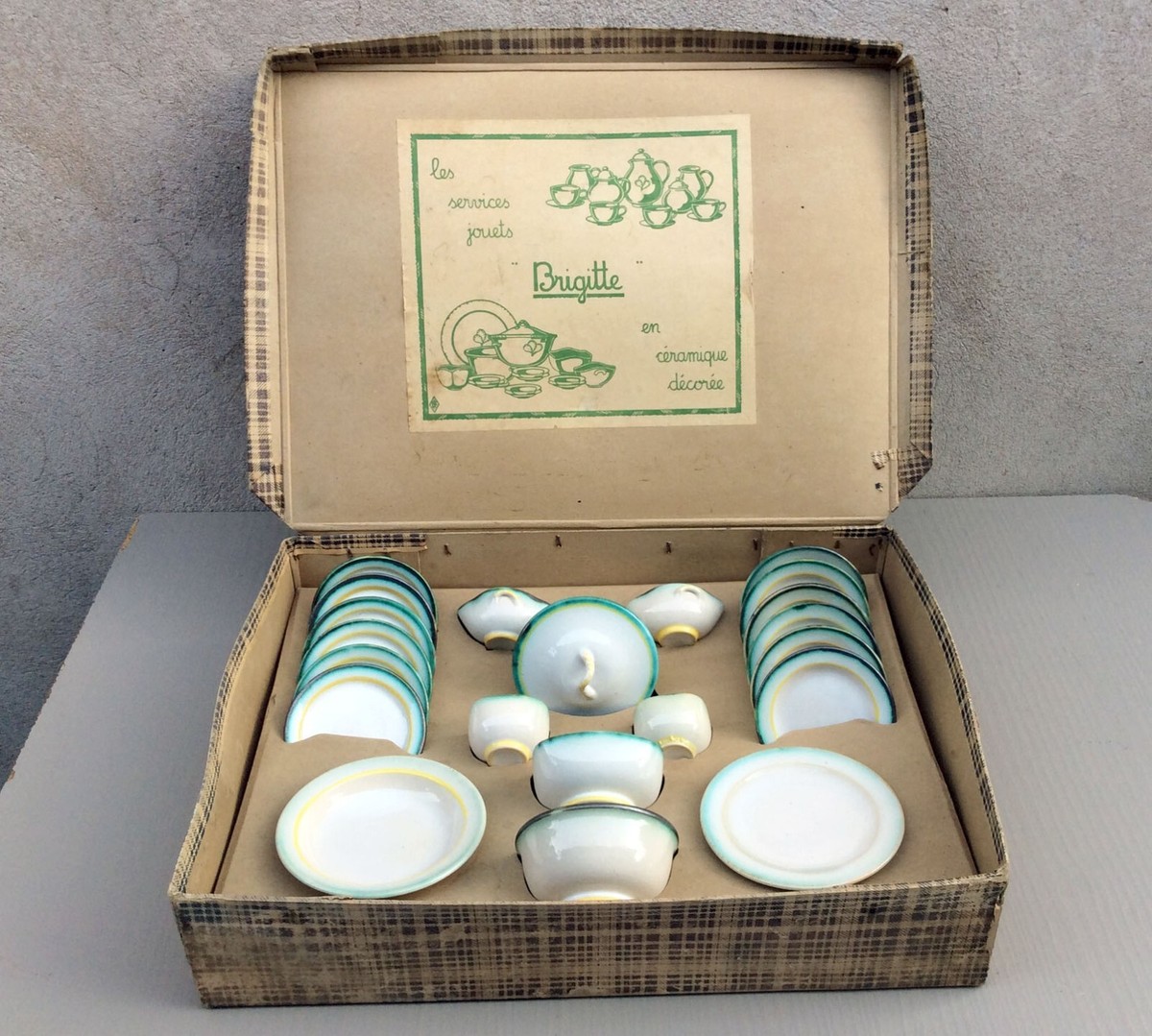 Coffret Dinette Vintage En Porcelaine – BRIGITTE, Jouet Français (Occasion)