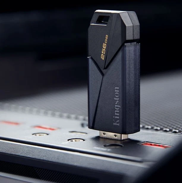 Kingston DataTraveler Exodia Onyx 64GB 128GB 26GB Flash Drive Chiavette USB IT - Immagine 2 di 3