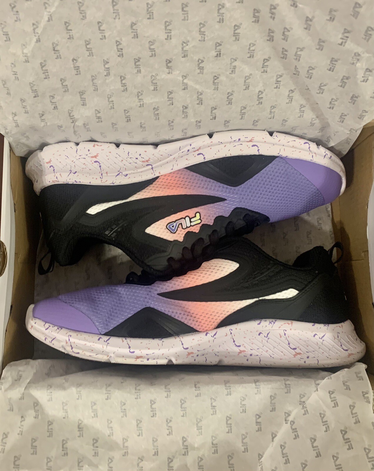 SAOLA Scarpe da tennis bambina FILA Primeforce 8 Marble Youth Big Kid taglia 7 con scatola *LEGGI*