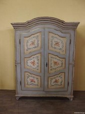 ARMADIO LACCATO PIEMONTESE A DUE PORTE EPOCA 700