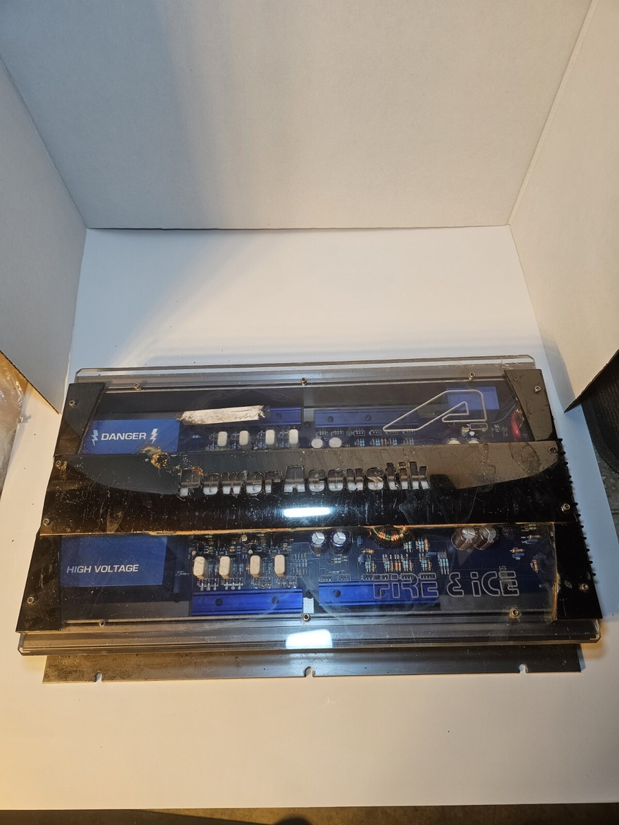 fire and ice mox800w 4chパワーamp 車