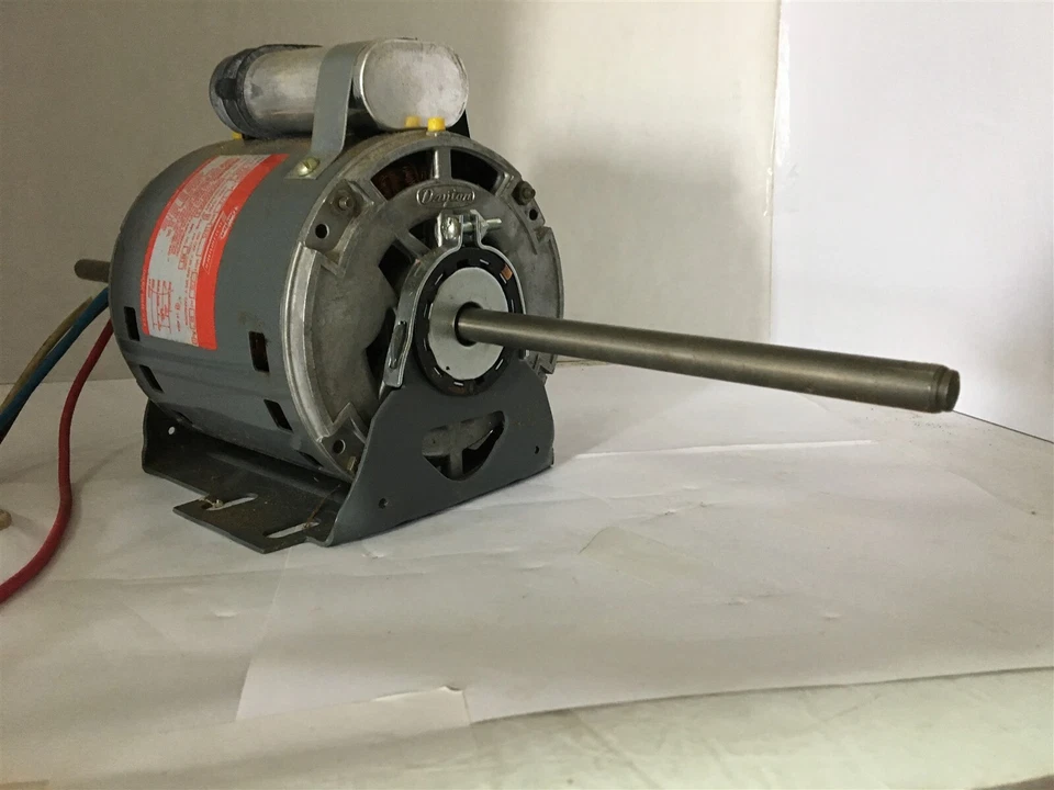 Dayton 3M941 1/3 Hp Air Over Motor 1075 Rpm Single Phase 230 Volts 48Yz Fr - Image 3 of 4